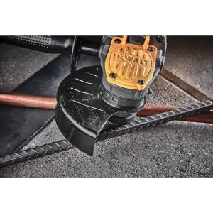 18v-xr-grind-angle-125mm-2x5ah-ps-6328-wlononwcreed9.webp
