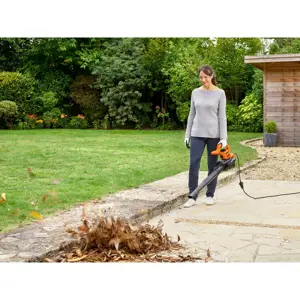 3-in-1-garden-vacuum-cleanerblower-and-shredder-2900w390km-99131-wlononwcr0358.webp