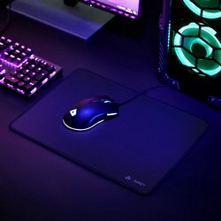 GAMAUKPOD0005_4.jpg