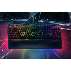 Gaming tipkovnica RAZER BlackWidow V4 Pro (Zelena prekidača, USB, UK raspored)