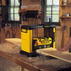 Debljinska glodalica DEWALT DW733 (1800 W, 10000 okretaja u minuti)
