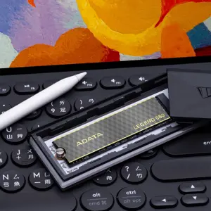 adata-legend-860-sleg-860-1000gcs-internal-solid-state-drive-5320-wlononwcrimsi.webp