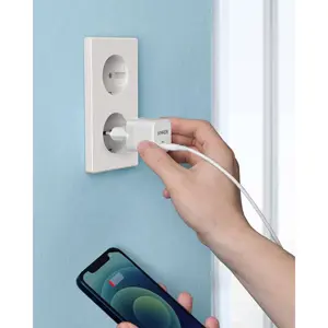anker-powerport-iii-20w-usb-c-wall-charger-64462-e0001040.webp