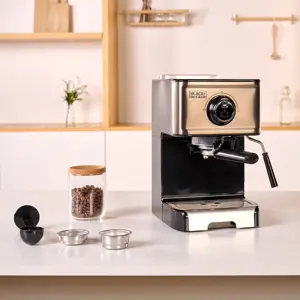 aparat-za-espresso-black-and-decker-bxco1200e-1200-w-s-termo-81136-agdbdeexp0004.webp