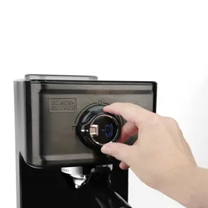 aparat-za-espresso-black-and-decker-bxco1200e-1200-w-s-termo-91818-agdbdeexp0004.webp