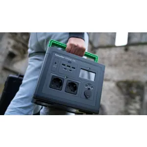 apc-pps730-gr-portable-power-station-lithium-ion-li-ion-995--83626-wlononwcrolfw.webp