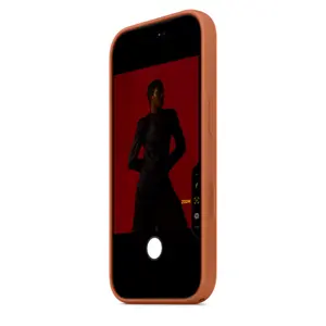 apple-iphone-17-pro-silicone-case-with-magsafe-terra-cotta-56744-mgfj4zma.webp