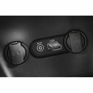 auto-adapter-cellularline-usb-a-na-usb-c-10008-71073.webp