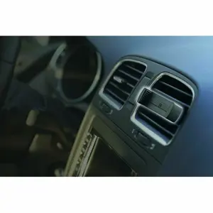 auto-drzac-za-mobitel-cellularline-handy-drive-82093-49404.webp