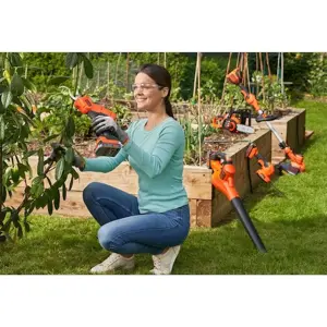 black-decker-akku-gartenschere-18v20ah-bcpp18d1-power-shear-6481-wlononwcrfjyp.webp
