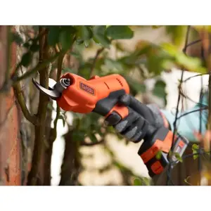 black-decker-akku-gartenschere-18v20ah-bcpp18d1-power-shear-69299-wlononwcrfjyp.webp