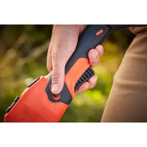 black-decker-bcste636l1-battery-black-orange-11717-wlononwcriw62.webp