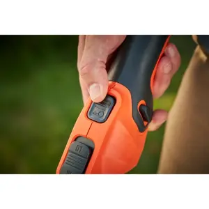 black-decker-bcste636l1-battery-black-orange-60465-wlononwcriw62.webp