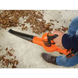 black-decker-gwc1820pc-cordless-leaf-blower-209-kmh-black-or-16514-nakbdeodk0010.webp