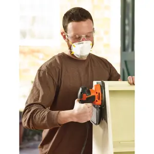 black-decker-ka2500k-qs-portable-sander-50733-nelbdeosc0004.webp