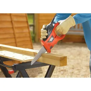 black-decker-ks880ec-qs-hand-saw-bucksaw-239-cm-orange-40228-nelbdepla0004.webp