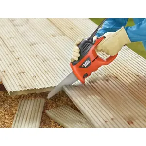 black-decker-ks880ec-qs-hand-saw-bucksaw-239-cm-orange-48549-nelbdepla0004.webp