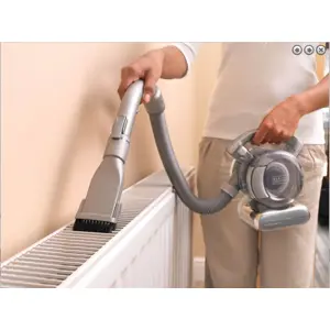 black-decker-pd1820lf-qw-handheld-vacuum-chrome-bagless-32660-agdbdeodk0045.webp