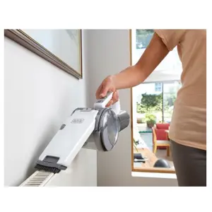 black-decker-pv1820l-handheld-vacuum-chrome-bagless-56348-agdbdeodk0046.webp