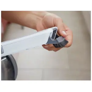 black-decker-pv1820l-handheld-vacuum-chrome-bagless-56902-agdbdeodk0046.webp
