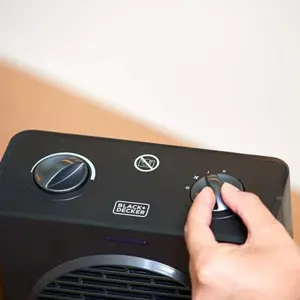 blackdecker-bxsh1500e-ptc-fan-heater-98131-agdbdeter0003.webp