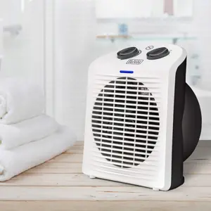 blackdecker-bxsh2000e-fan-heater-9303-agdbdeter0006.webp