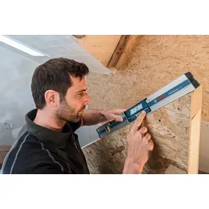 bosch-electronic-spirit-level-60cm-gim60-68721-wlononwcregfs.webp