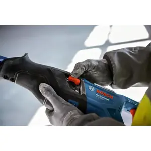 bosch-reciprocating-saw-gsa-185-li-solo-15107-wlononwcreen4.webp