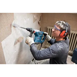 bosch-sds-hammer-900w-gbh-4-32-dfr-42j-47kg-handle-13mm-70493-wlononwcrehh2.webp
