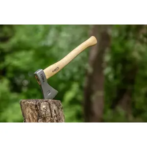 bushcraft-hatchet-in-a-400g-case-65317-wlononwcreze5.webp