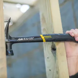 carpenters-hammer-fatmax-claw-curved-453g-1329-wlononwcrbuxl.webp