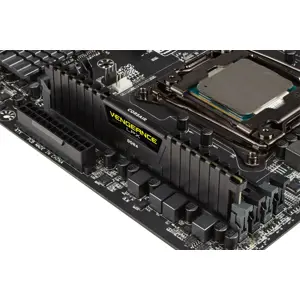 corsair-vengeance-lpx-32gb-memory-module-4-x-8-gb-ddr4-13921-wlononwcroupy.webp