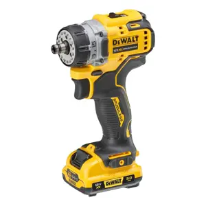 dewalt-dcd703l2t-qw-drill-1500-rpm-keyless-900-g-black-yello-88968-nakdewwwk0072.webp