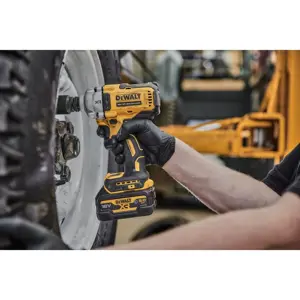 dewalt-dcf891nt-xj-power-screwdriverimpact-driver-yellow-90775-wlononwcraioh.webp