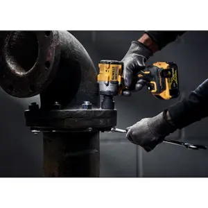 dewalt-dcf922p2t-qw-power-wrench-2500-rpm-610-nm-4174-nakdewklu0042.webp