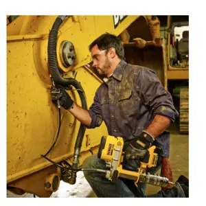 dewalt-dcgg571m1-power-grease-gun-71832-wlononwcrboau.webp