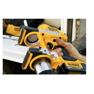 dewalt-dcgg571m1-power-grease-gun-79021-wlononwcrboau.webp