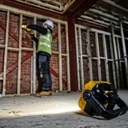 dewalt-dcl077-xj-work-light-black-yellow-55515-wlononwcrbnj4.webp