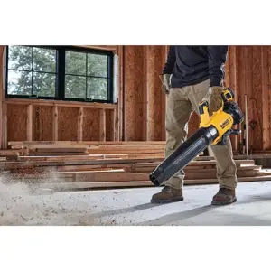 dewalt-dcmbl562p1-qw-cordless-leaf-blower-200-kmh-black-yell-79167-nakdewodk0014.webp