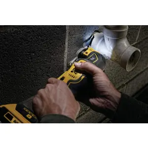 dewalt-dcs356nt-xj-20000-opm-18v-black-yellow-13148-nakdewuwi0002-ac.webp