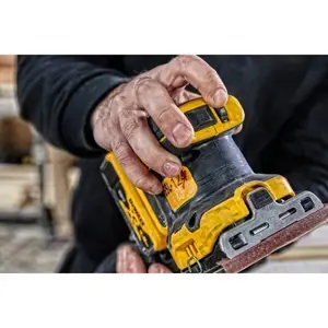 dewalt-dcw200nt-xj-portable-sander-sheet-sander-13500-opm-bl-51954-wlononwcrbjdn.webp