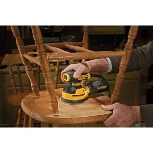dewalt-dwe6423-qs-portable-sander-orbital-sander-12000-opm-b-95488-wlononwcrboao.webp