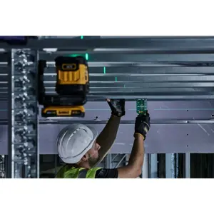 dewalt-line-laser-18v-dcle34021n-green-61296-wlononwcrehox.webp