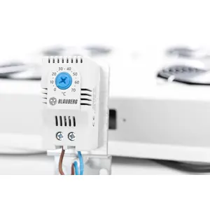 Digitus Unique - rack-dakke