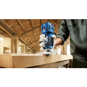 edge-milling-machine-bosch-gkf-550-professional-550w-80475-wlononwcrcsbp.webp