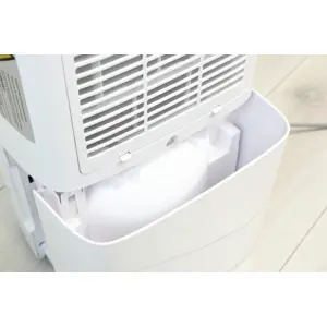 eldom-dehumidifier-2-levels-of-air-circulation-humidity-indi-54869-agdeldosp0002.webp