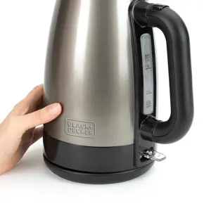 elektricni-cajnik-blackdecker-bxke2201e-2200w-17l-88214-agdbdecze0006.webp
