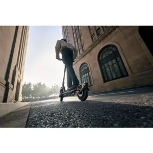 elektricni-romobil-segway-ninebot-f3-pro-e-10-domet-do-70-km-9560-108168.webp