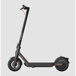 Električni romobil XIAOMI 4 Pro Gen 2 crni (10", 120kg, nazivna snaga 400W, max snaga 1000W, domet do 60km, 25 km/h)
