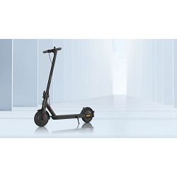 elektricni-romobil-xiaomi-electric-scooter-3-lite-black--6934177755255_313630.jpg